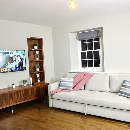 Lovely Spacious Apartment At Temple Bar 더블린 외부 사진