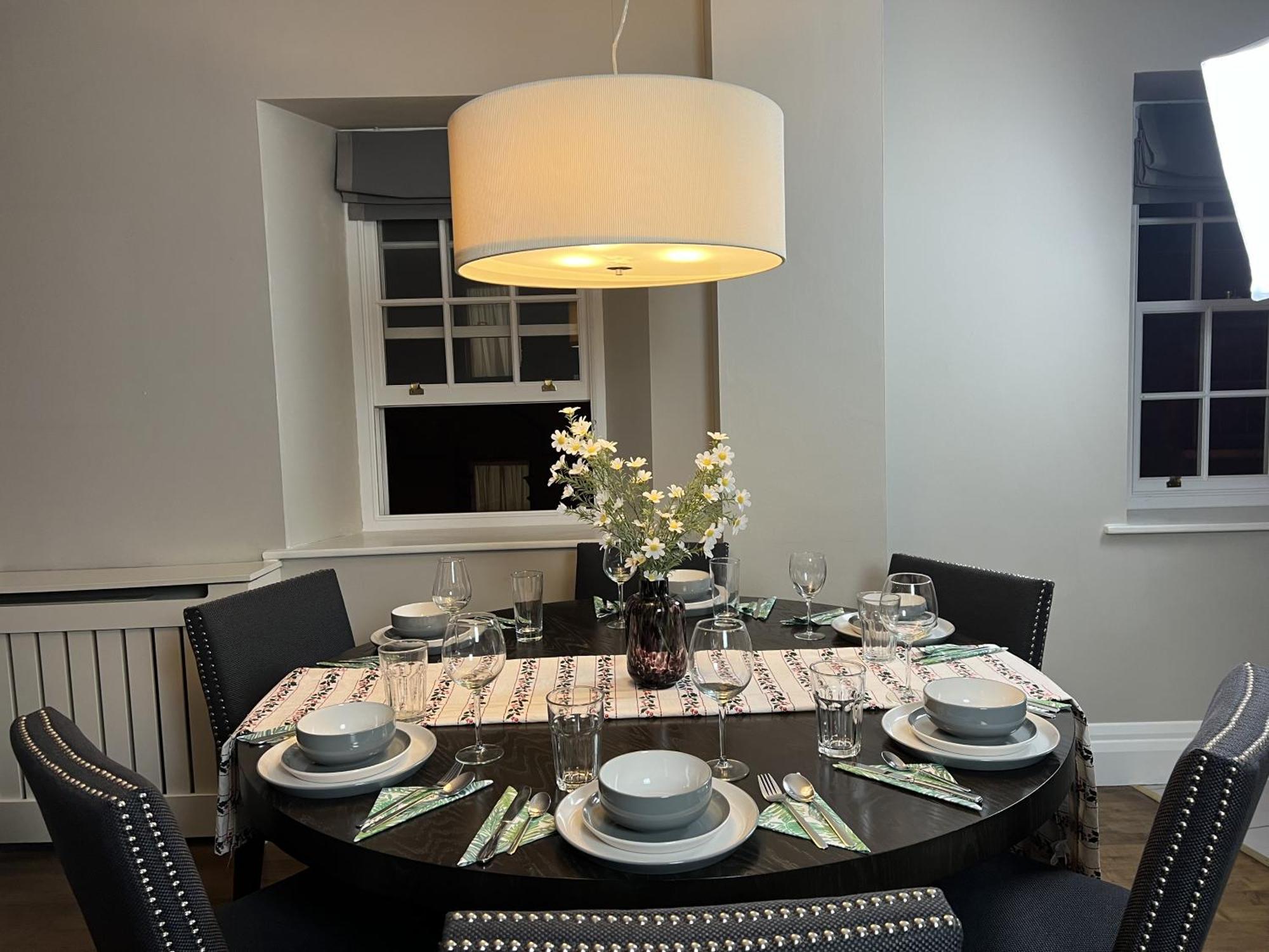 Lovely Spacious Apartment At Temple Bar 더블린 외부 사진